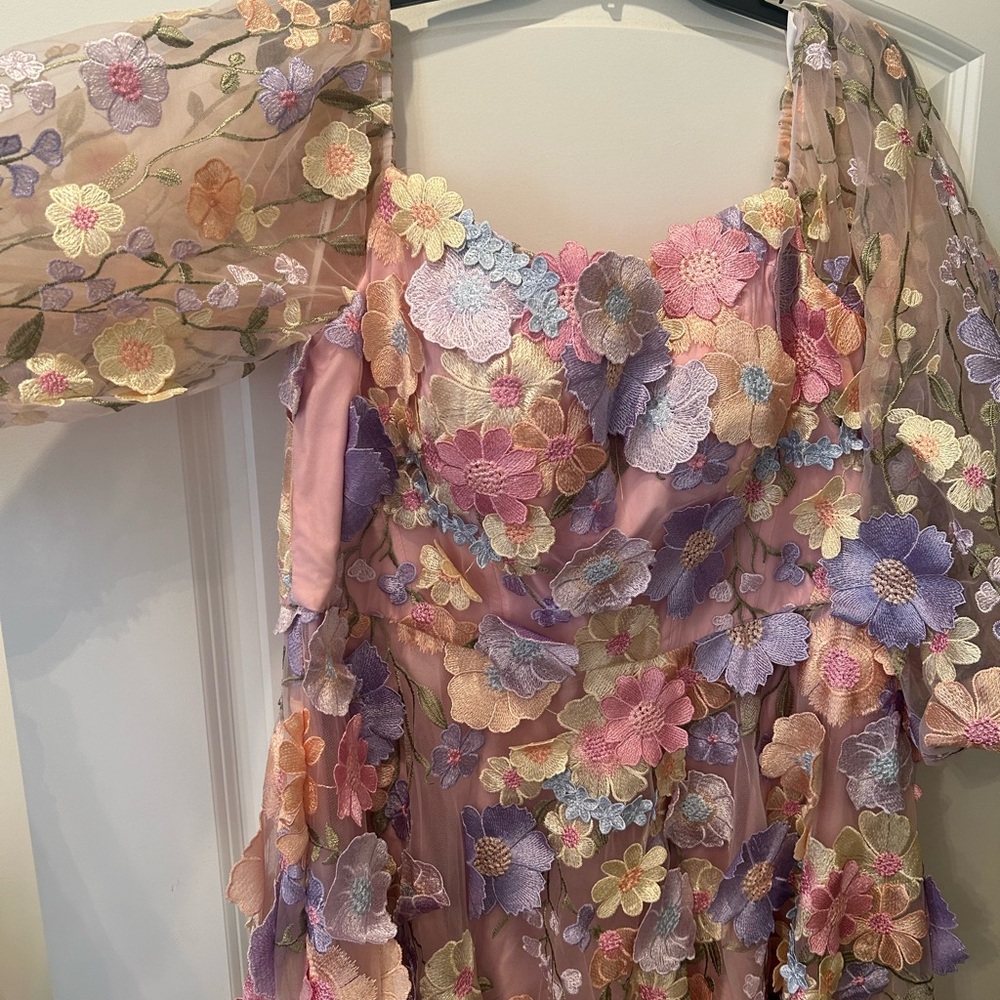 Floral appliqué Dress